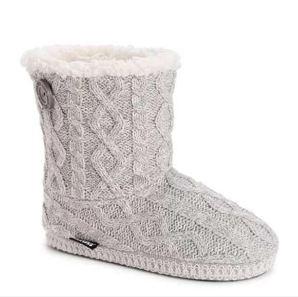 Shoes - Muk Luk Size Medium 7-8